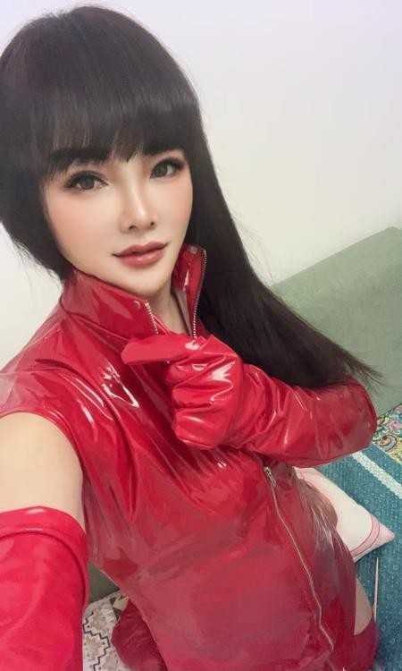 油坊桥红衣少妇