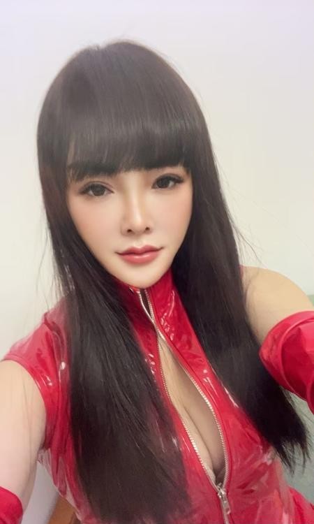 油坊桥红衣少妇