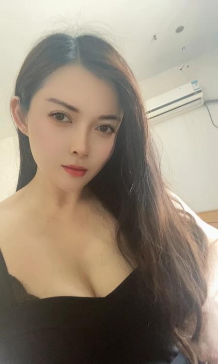 二刷妩媚大胸美娜