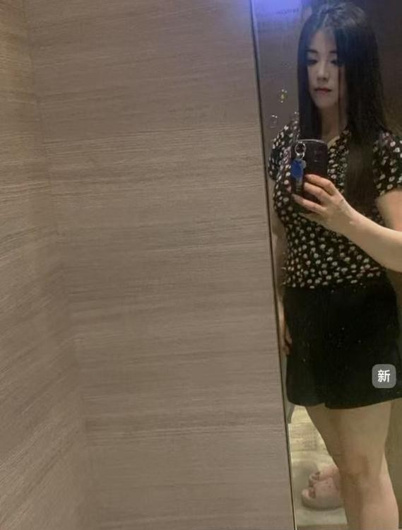 性价比高大臀骚货