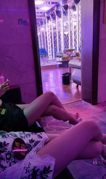 高端尤物粉嫩莞式