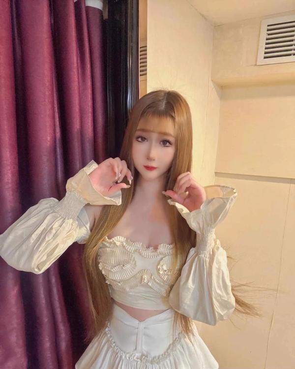 童颜巨乳小姐姐