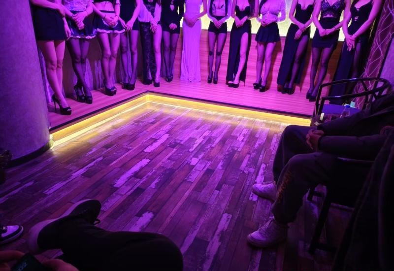 上海特服双双姐妹花