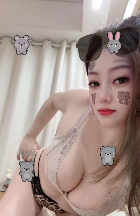 肤白妹子服务好