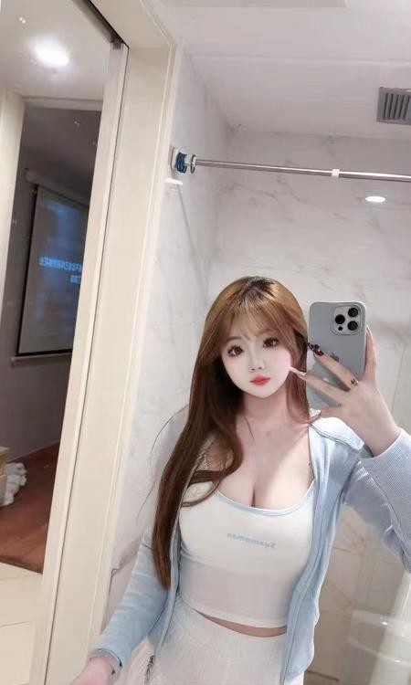 清甜性感小迷妹