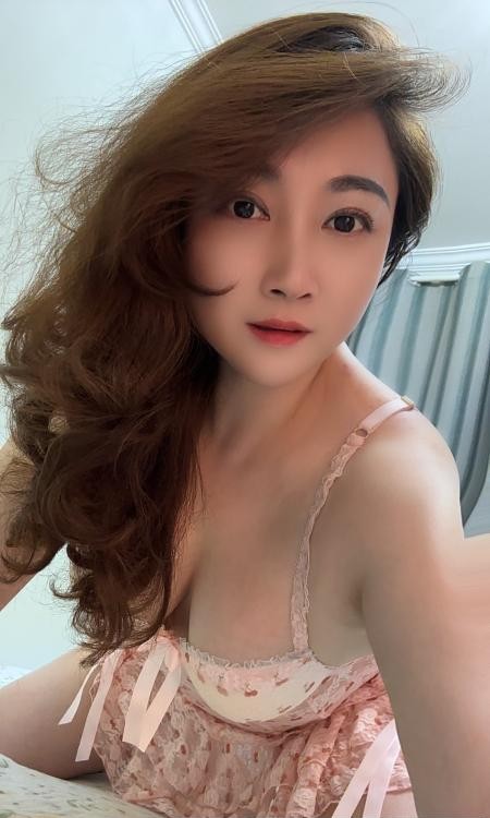 大胸肉肉少妇