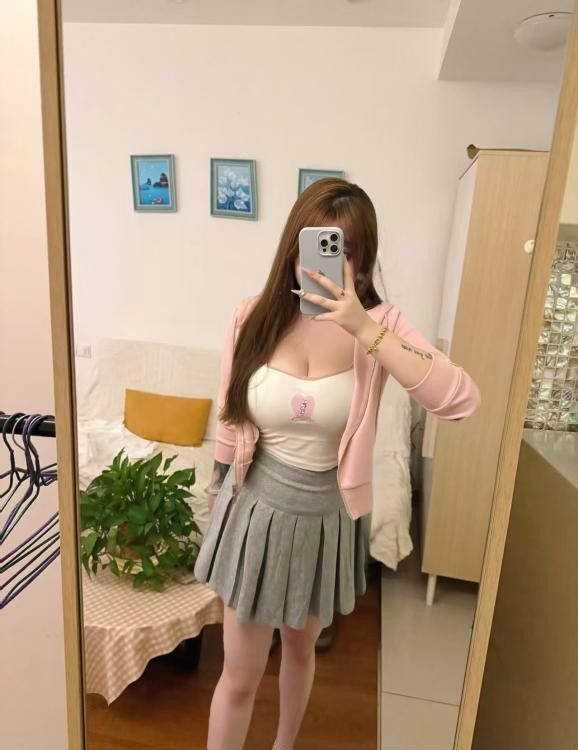 清甜性感小迷妹