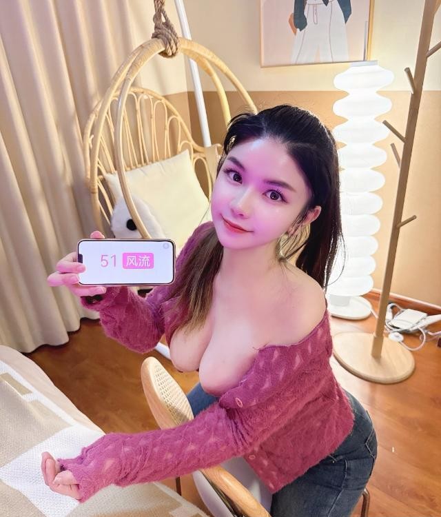 武定门彤彤小姐姐