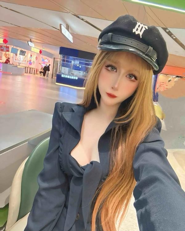 童颜巨乳小姐姐