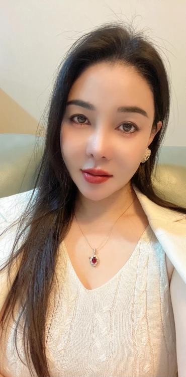 三刷服务系骚女小如