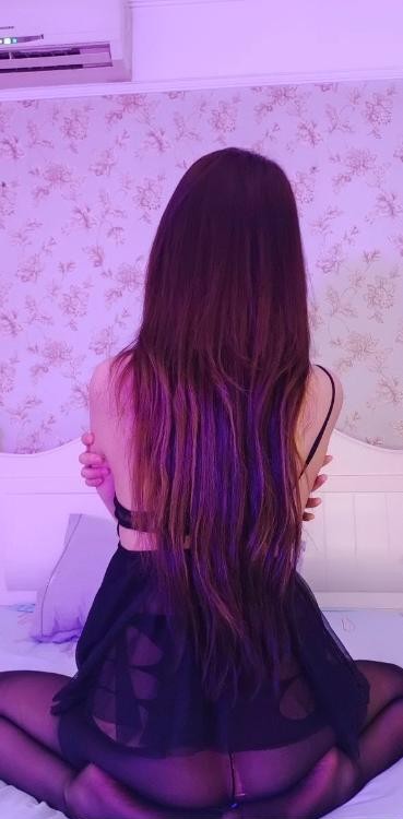 黑丝大长腿小玥