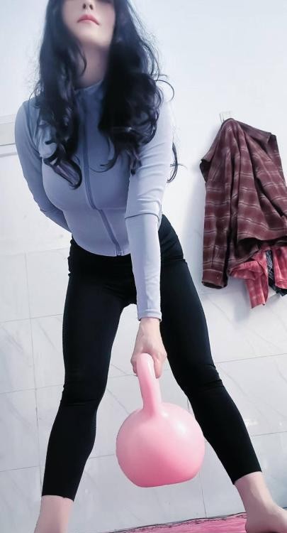 花都玩健身老板娘