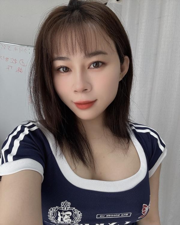 女友感纯环保霏霏