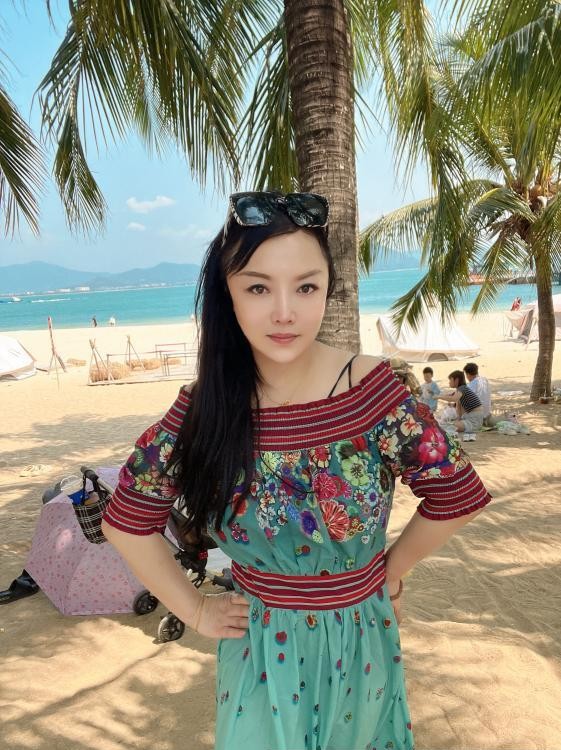 武昌大奶小姐姐