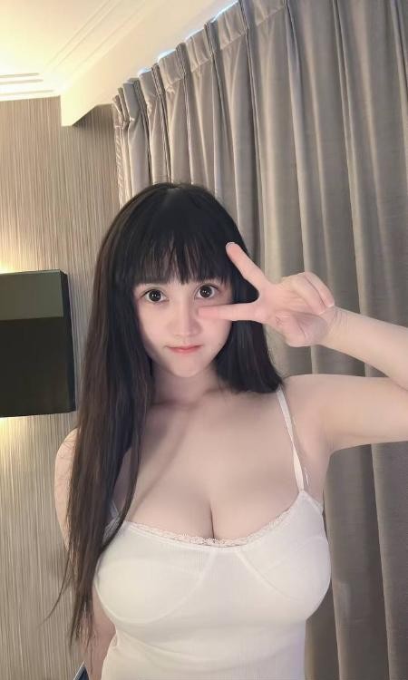 罗湖网红博主球球