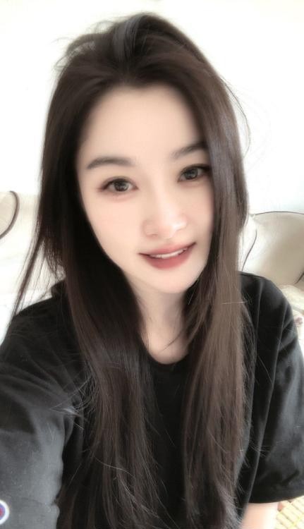 闵行清纯黑长直小妹