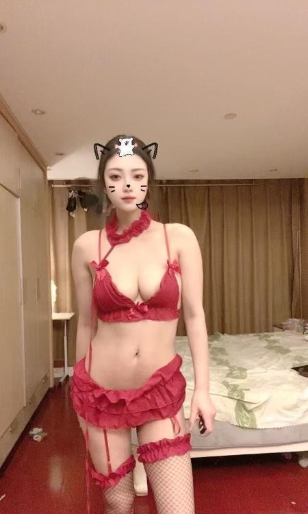 红丝袜诱惑女神