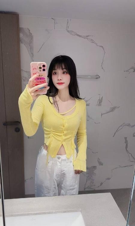 性感身材颜值姗姗