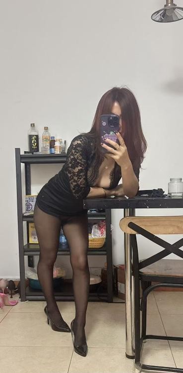 海珠黑丝美熟妇