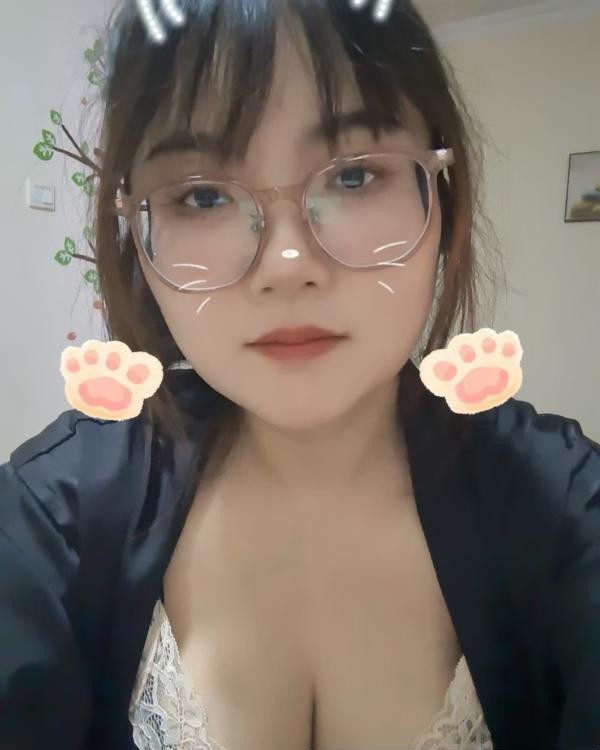 合肥眼睛妹回来了