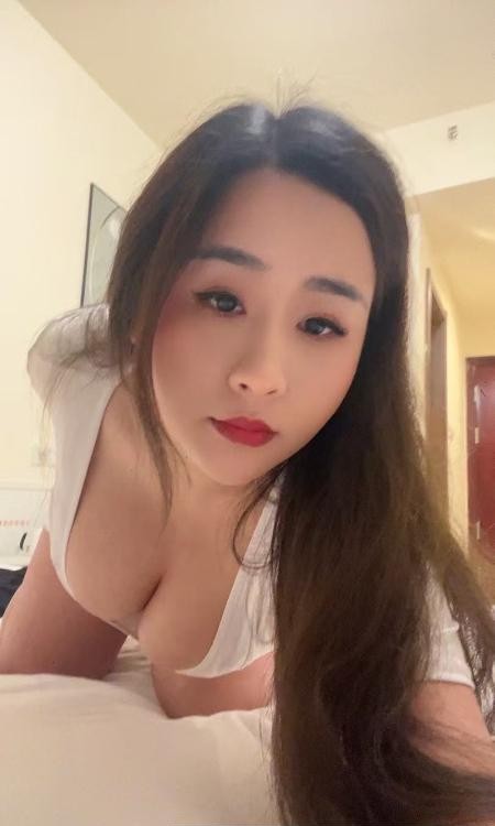 上城莞式女菩萨