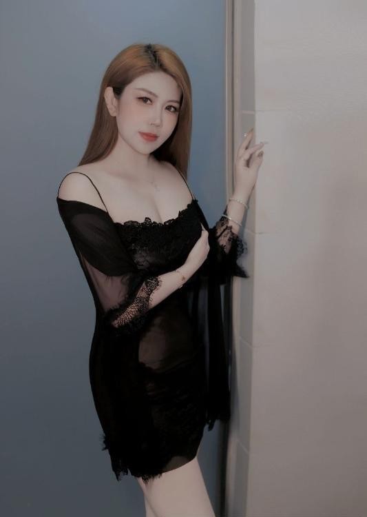 气质御姐身材好