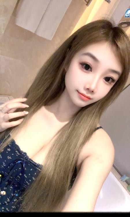 清纯邻家感小姐姐