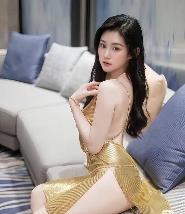 上城紫菜服务女王