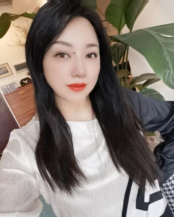 昆明新迎文艺小嫂嫂