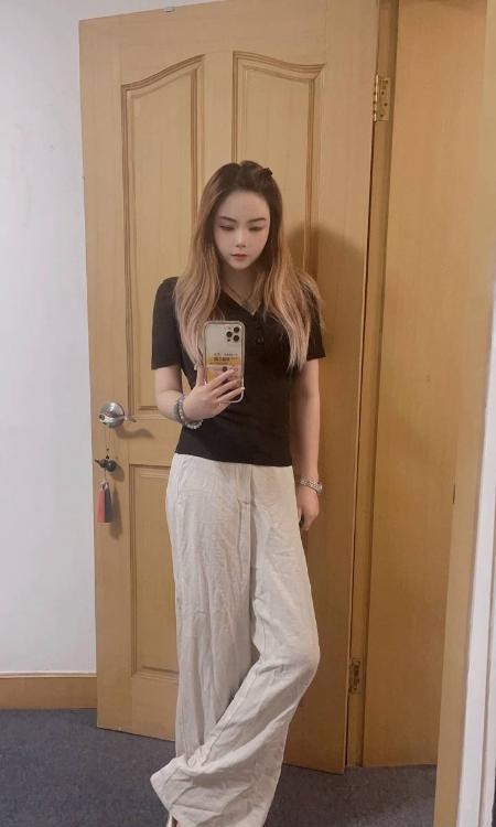 肤白大胸丰满妹子