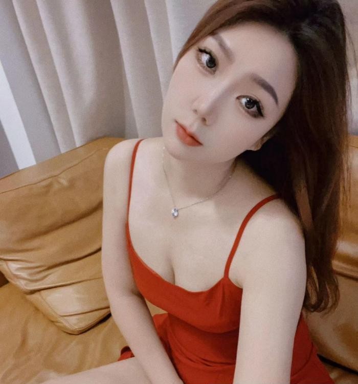 黑丝高跟颜值老师