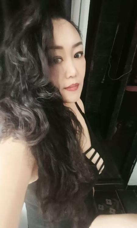 番禺丰满熟女水床服务