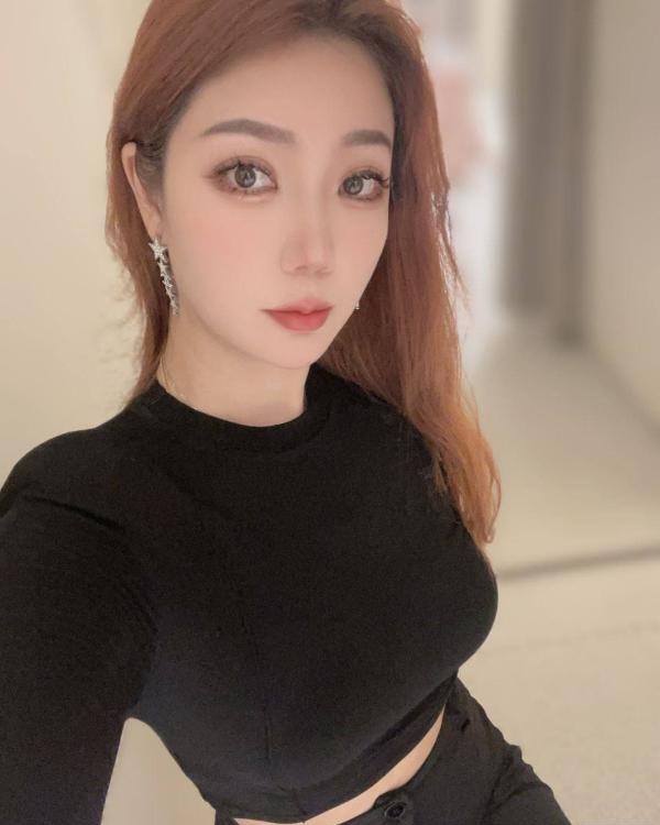 黑丝高跟颜值老师