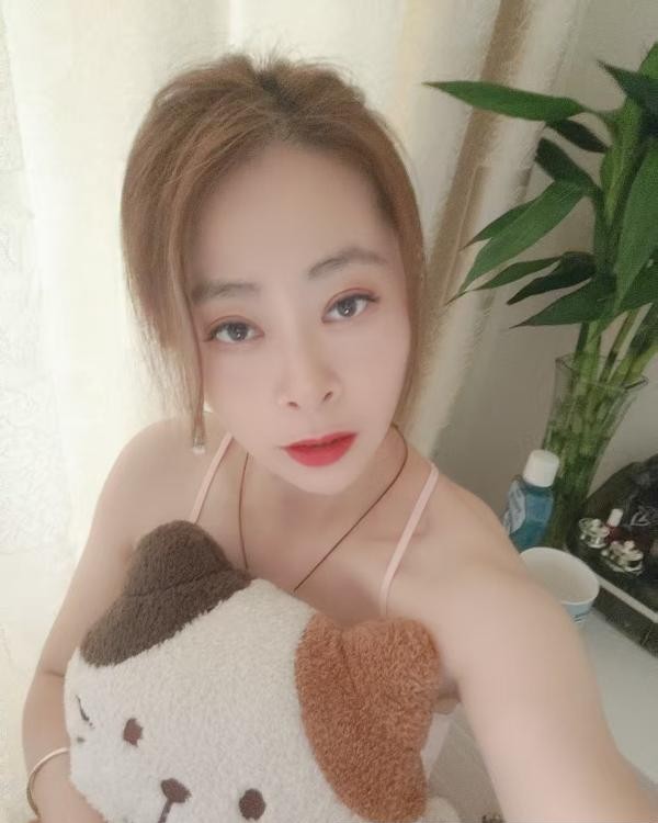 翘臀少妇晓雯