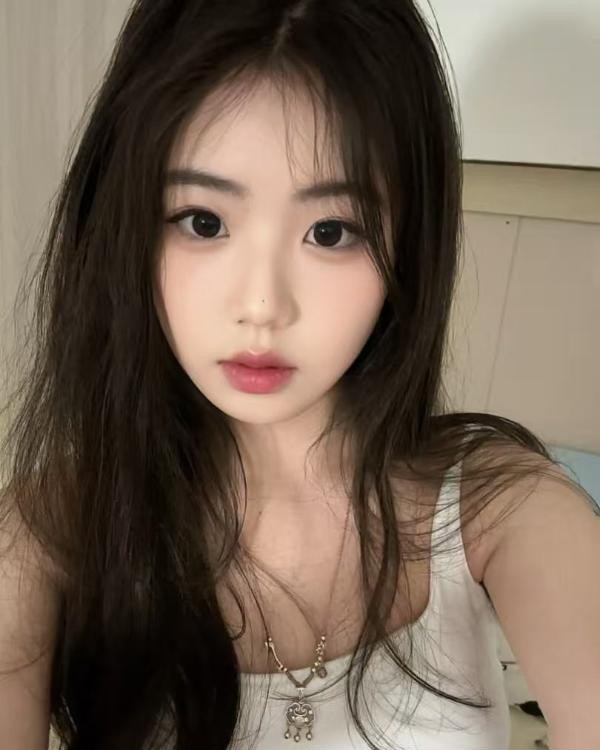 清纯闷骚七七