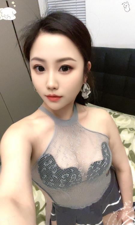 南站深喉夹鸡骚御姐