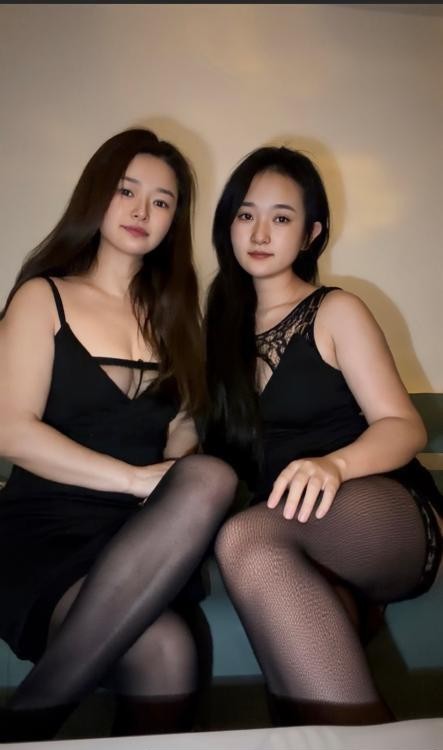 双飞口爆颜射姐妹花