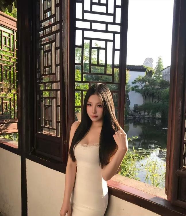 可爱反差口爆妹妹