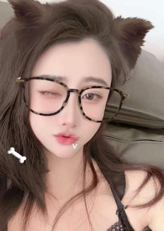 颜值清纯服务小羊羊