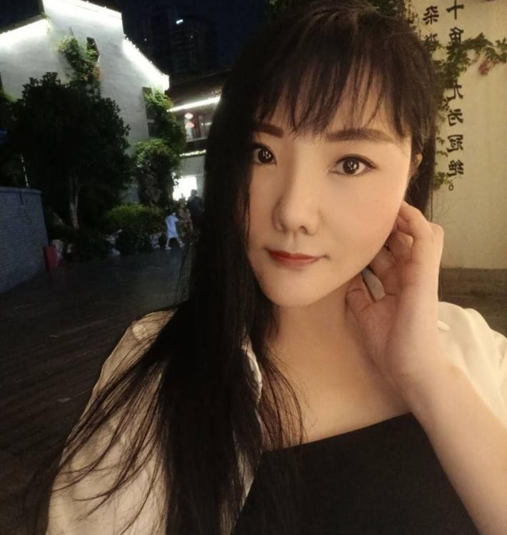 体验南京口活一绝美妇