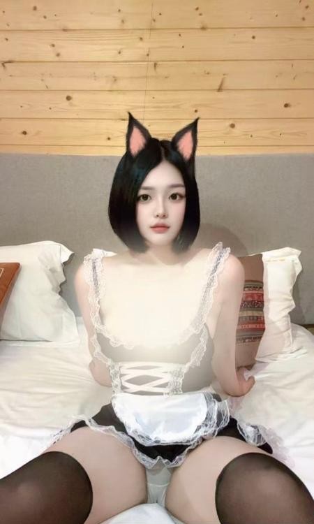 雨花舌吻短发妹