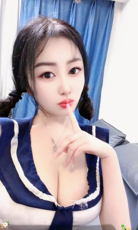 性感小姐姐露露