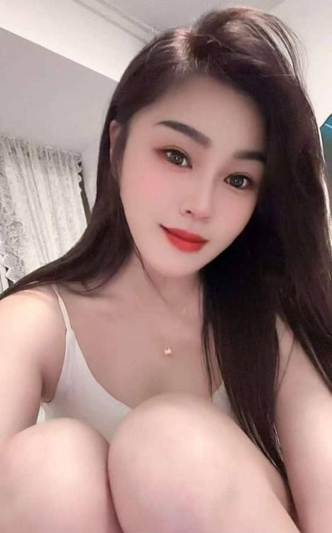 南站双飞三通姐妹