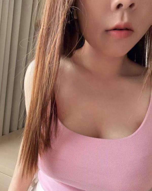 身材苗条小少妇
