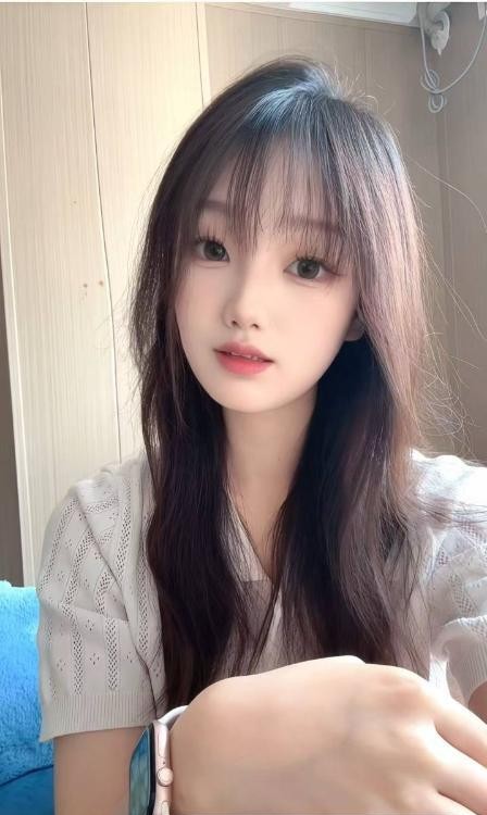 福田肤白清纯女友