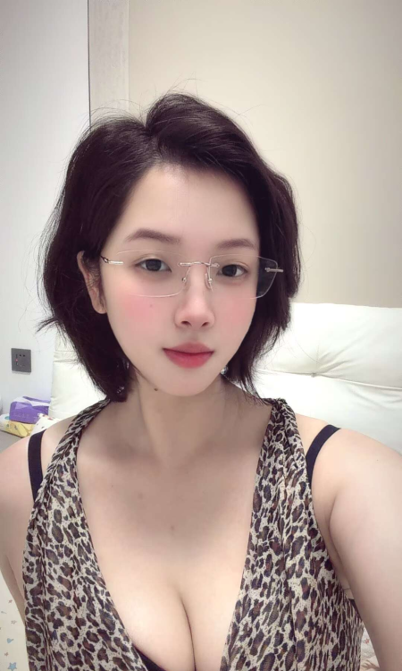 上城气质反差御姐
