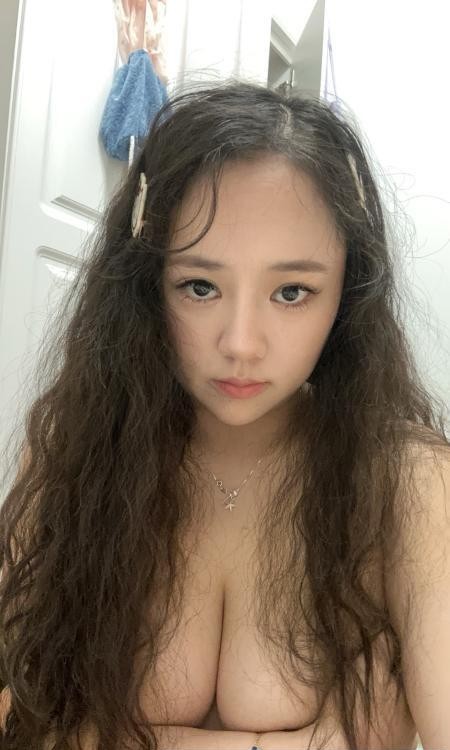夫子庙大胸小姐姐