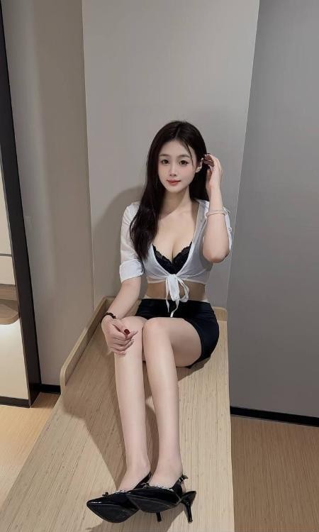 天然C杯颜值嫩妹可可