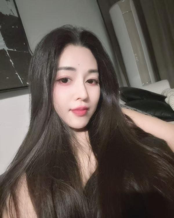 大长腿御姐身材很有料