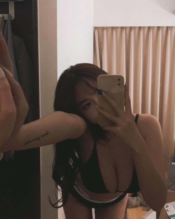 刚下海D奶大美